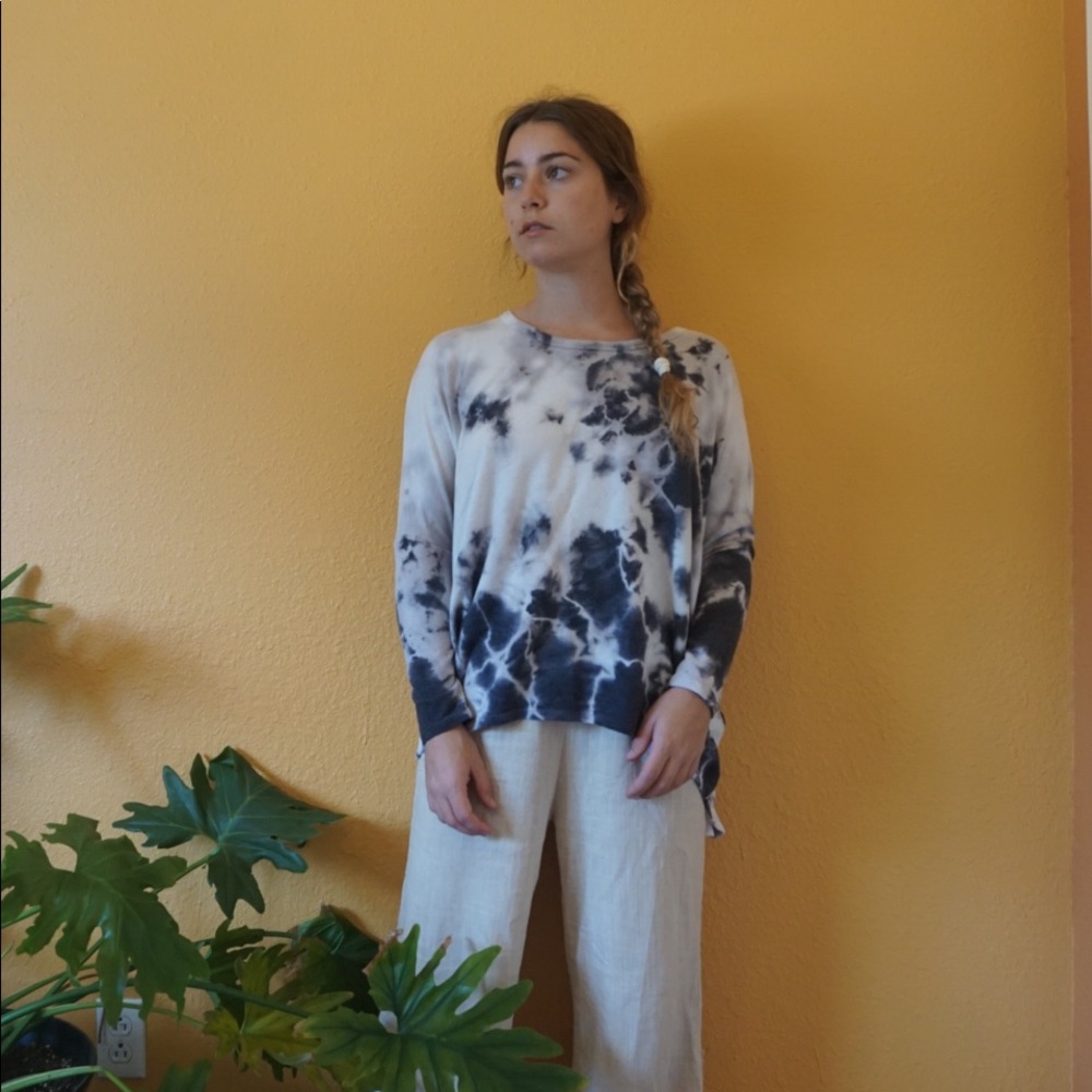 Open Back Long Sleeved Tunic